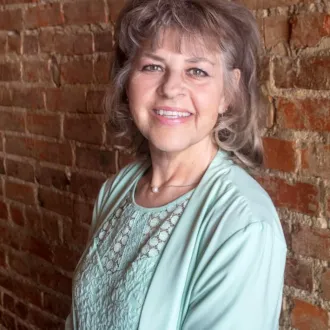 Tina nelson headshot